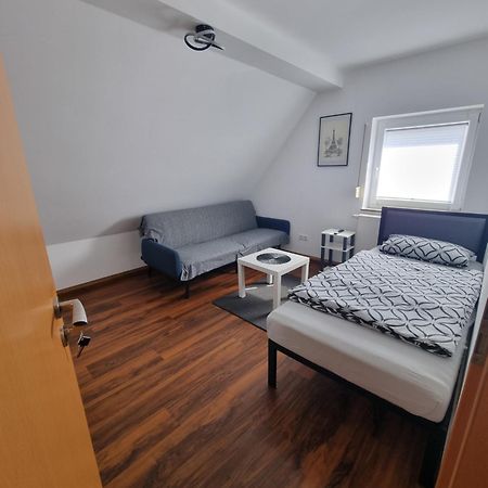 1-2 Personen Zimmer In Kassel Eksteriør bilde